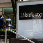 Blackstoneun 78 milyar dolarlik amiral gemisi kredi fonunda ust duzey ayrilik es ceo jonathan xRqrKcNQ