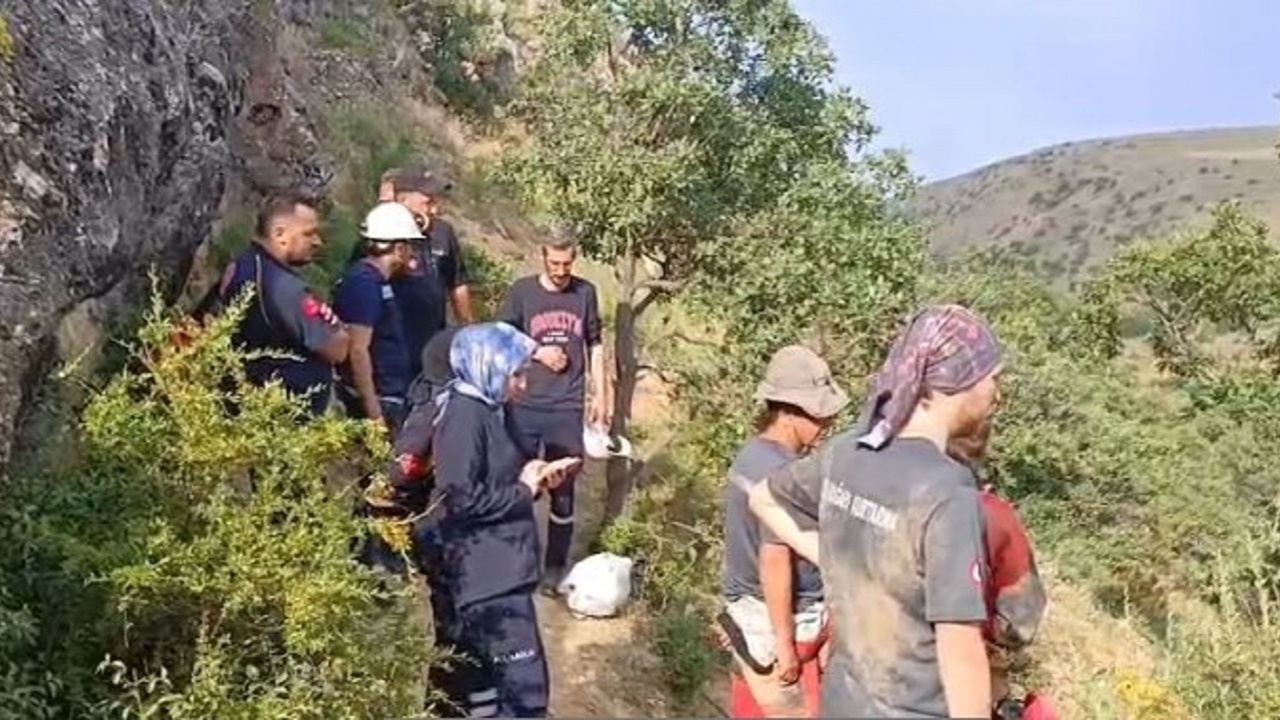 Cansız bedeni 4 gündür çıkarılamıyor! Girişler yasaklandı jandarma nöbette Cansiz bedeni 4 gundur cikarilamiyor girisler yasaklandi jandarma nobette K7GIQdCf
