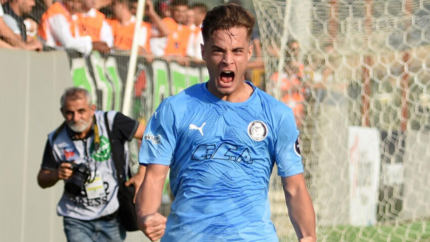Karsiyaka 16 macta 2 gol atan santrfor icin harekete gecti PXu1PRd5